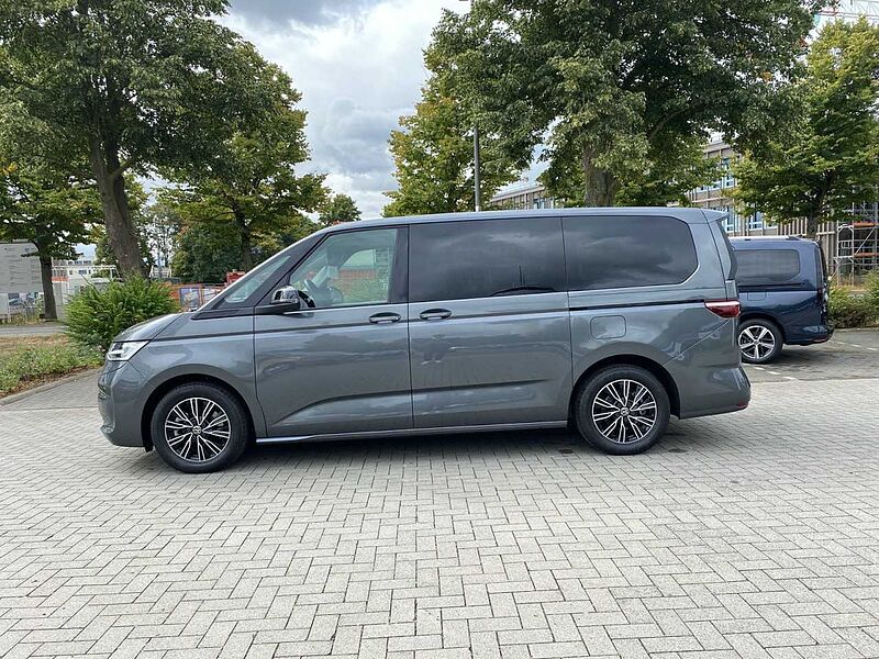 Volkswagen T7 Multivan 2.0 TSI DSG Life Navi