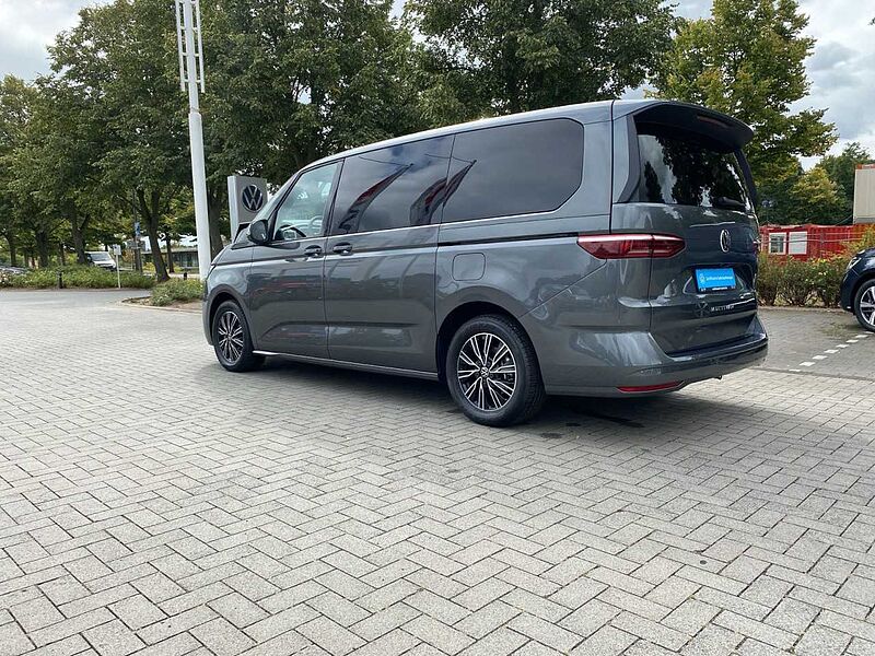 Volkswagen T7 Multivan 2.0 TSI DSG Life Navi