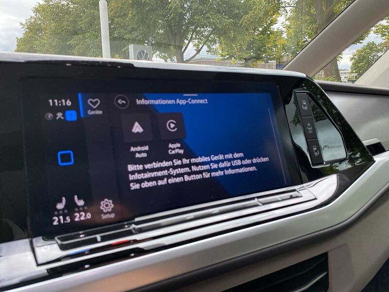 Volkswagen T7 Multivan 2.0 TSI DSG Life Navi