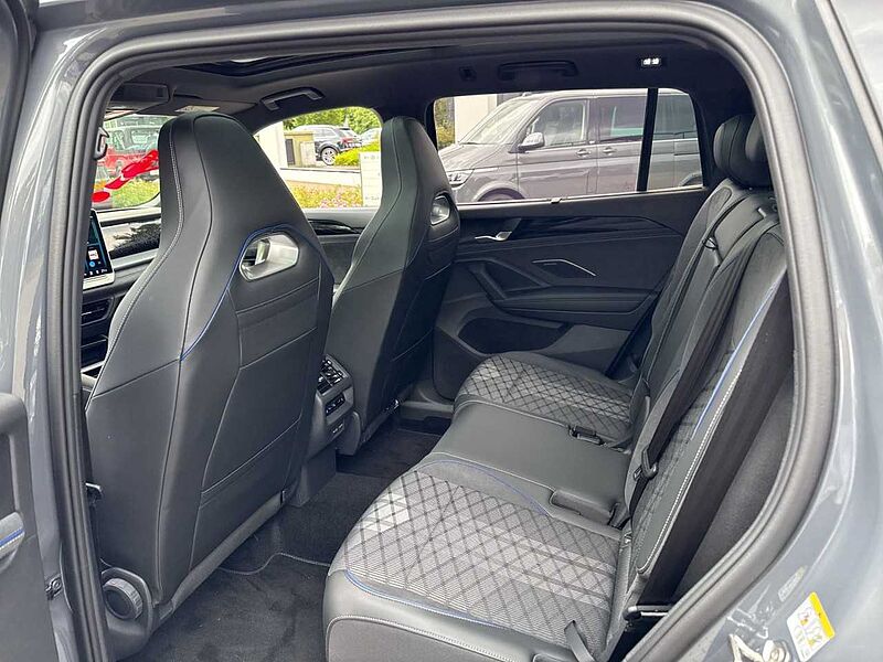 Volkswagen Tayron R-Line 2,0 l TDI SCR 4MOTION 142 kW (193 PS) 7-Gang-Doppelkupplungsgetrie