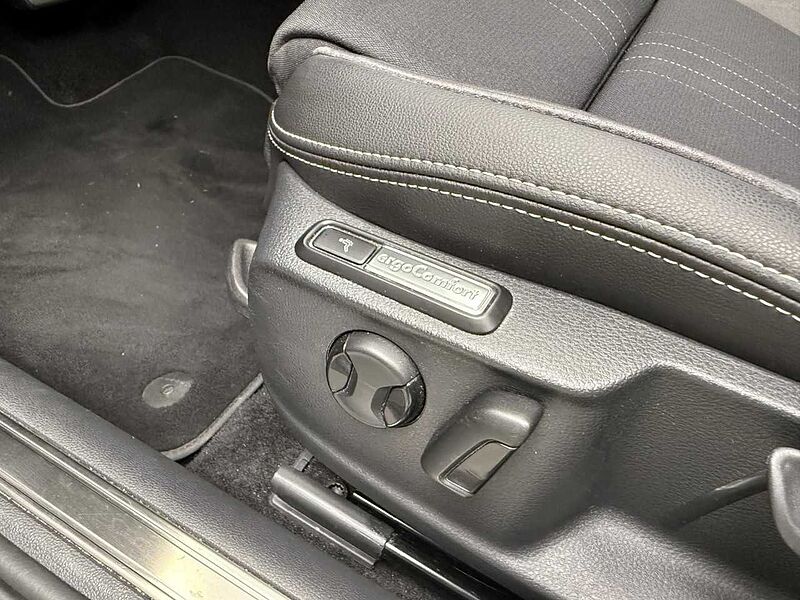 Volkswagen Passat Alltrack 2.0 TDI DSG 4Motion Klima Navi