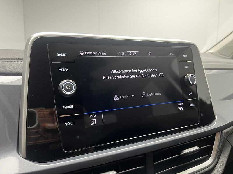 Volkswagen T-Roc 1.5 TSI DSG Style Klima Navi