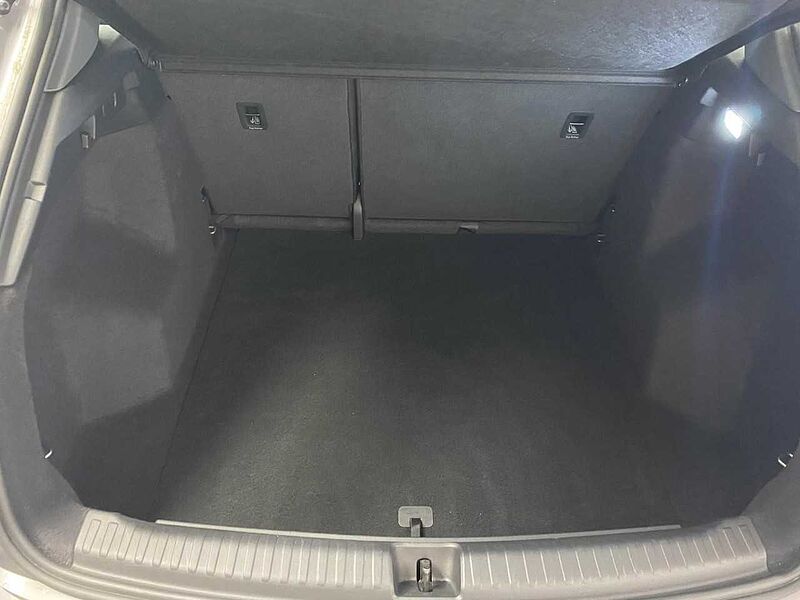 Audi Q4 35 e-tron Klima Navi Einparkhilfe