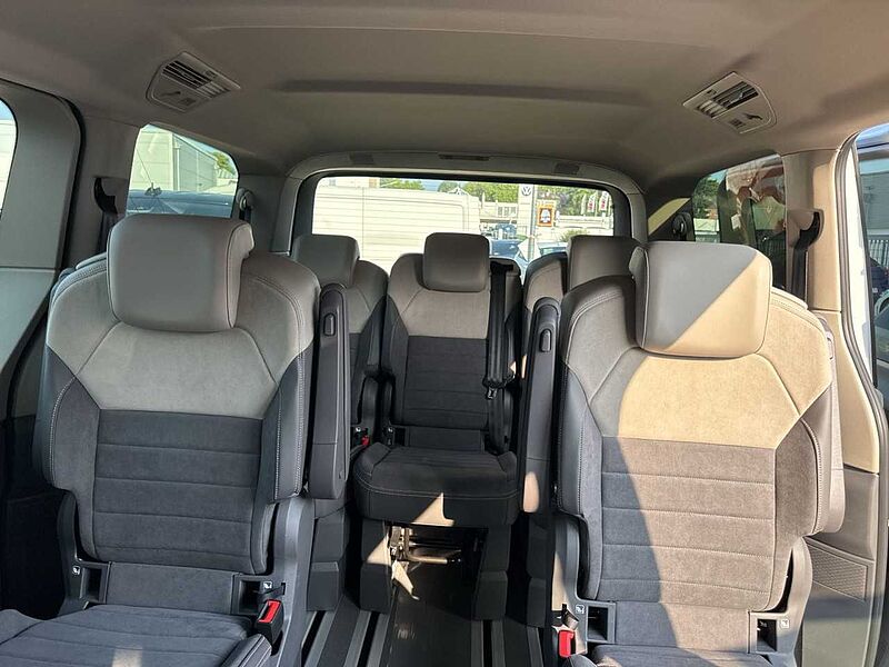 Volkswagen NFZ Multivan Life Motor: 2,0 l TSI OPF 150 kW Getriebe: 7-Gang-Doppelkupplungsge T7