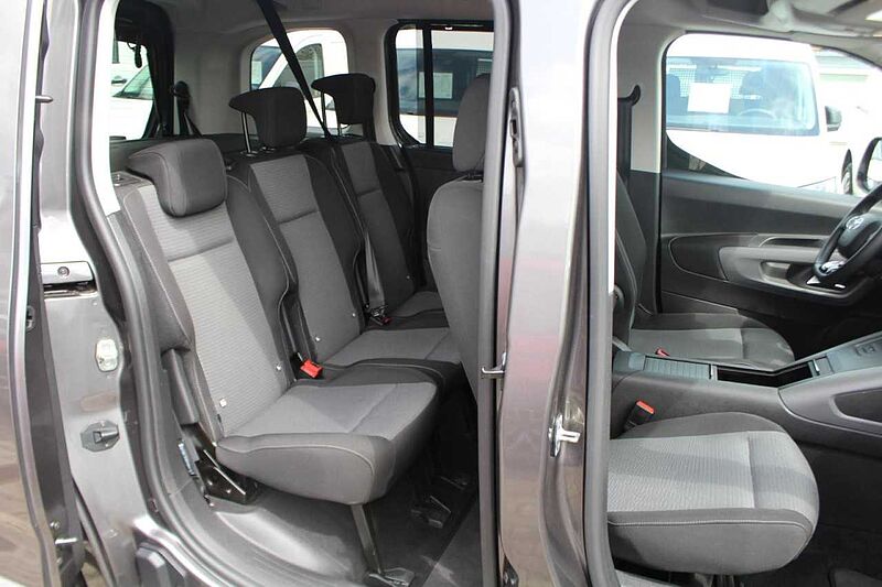Toyota Proace City Verso 1.2 DSG / - SITZER / AHK / NAVI / VOLL / TEAM DEUTSCHLAND