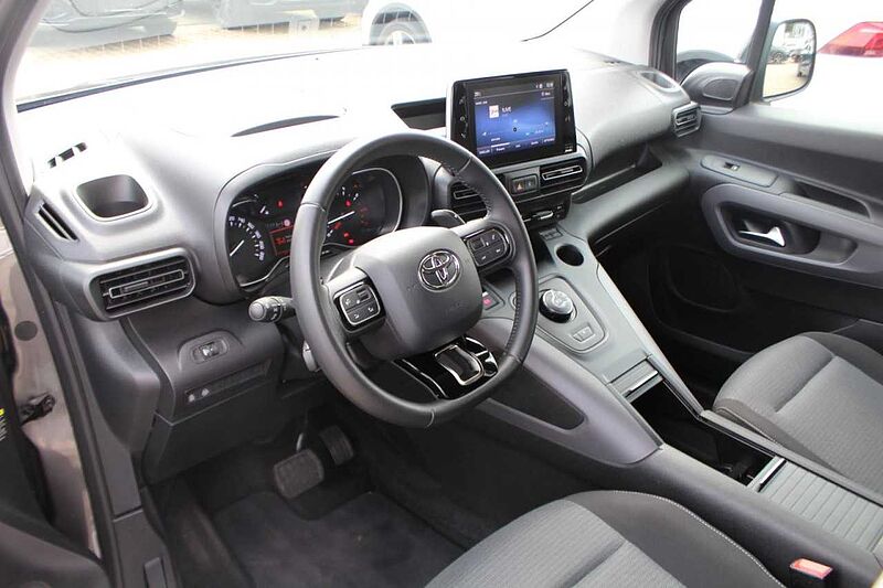 Toyota Proace City Verso 1.2 DSG / - SITZER / AHK / NAVI / VOLL / TEAM DEUTSCHLAND