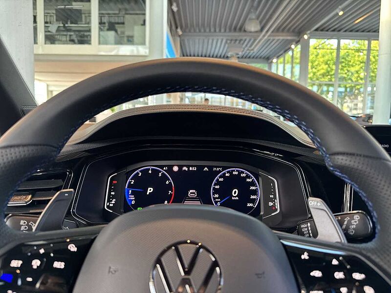 Volkswagen T-Roc R 2.0 l TSI OPF 4MOTION 221 kW (300 PS) 7-Gang-Doppelkupplungsgetriebe DSG