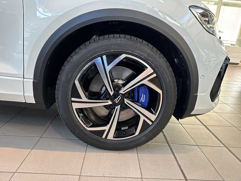 Volkswagen T-Roc R 2.0 l TSI OPF 4MOTION 221 kW (300 PS) 7-Gang-Doppelkupplungsgetriebe DSG