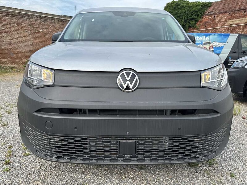 Volkswagen Caddy Cargo Maxi Motor: 2,0 l TDI EU6 SCR 90 kW Getriebe: 7-Gang-Doppelkupplungs