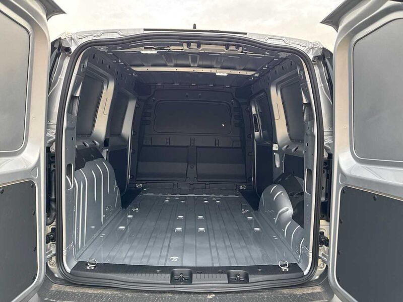 Volkswagen Caddy Cargo Maxi Motor: 2,0 l TDI EU6 SCR 90 kW Getriebe: 7-Gang-Doppelkupplungs