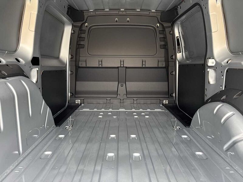 Volkswagen Caddy Cargo Maxi Motor: 2,0 l TDI EU6 SCR 90 kW Getriebe: 7-Gang-Doppelkupplungs