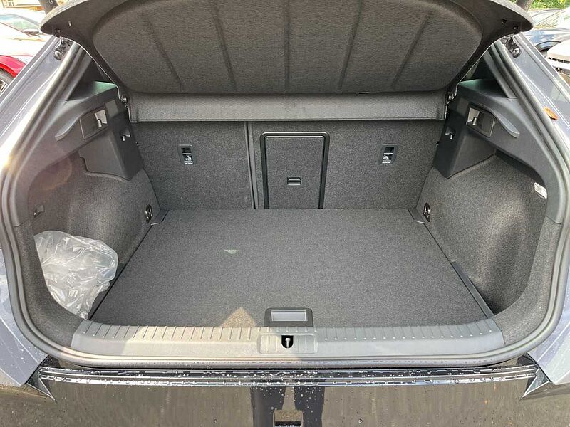 CUPRA FORMENTOR VZ 2.0 TSI 4DRIVE PANO+AHK+MATRIX+360