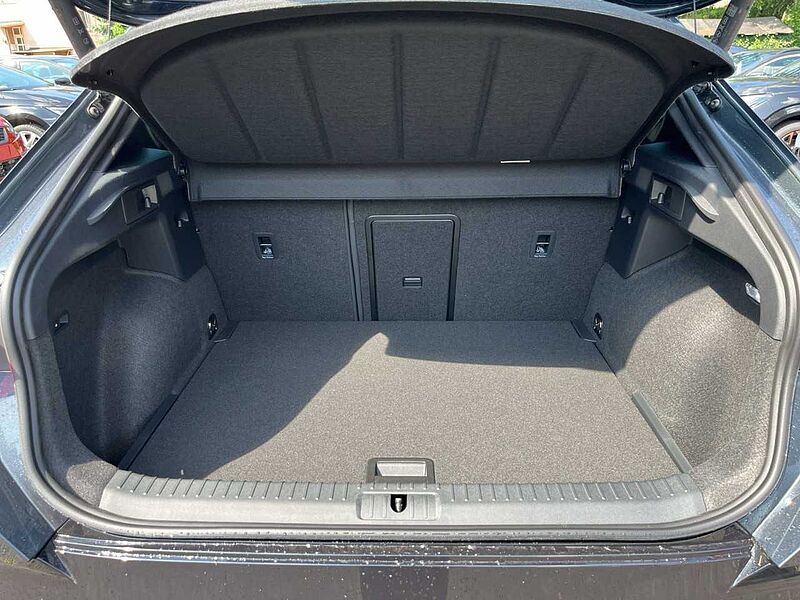 CUPRA FORMENTOR VZ 2.0 TSI+AHK+MATRIX+360+ACC Klima