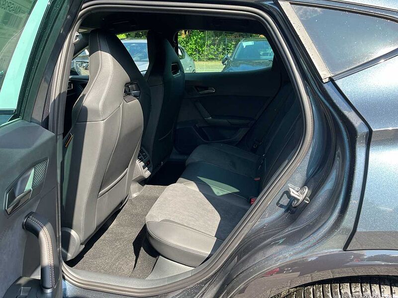 CUPRA FORMENTOR VZ 2.0 TSI+AHK+MATRIX+360+ACC Klima