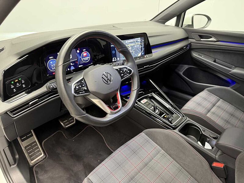 Volkswagen Golf VIII GTI 2.0 TSI DSG Klima Navi
