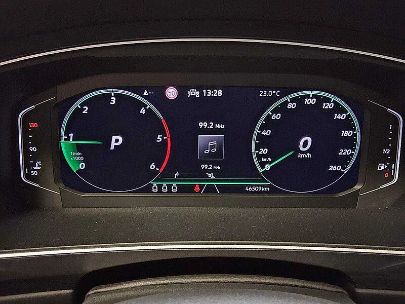 Volkswagen Tiguan 2.0 TDI DSG R-Line Klima Navi