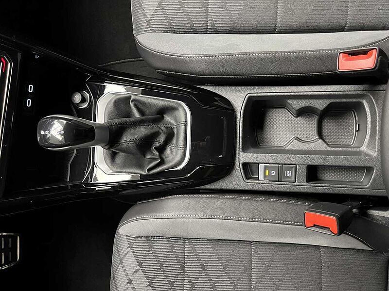 Volkswagen T-Roc 1.5 TSI DSG R-Line Klima Navi