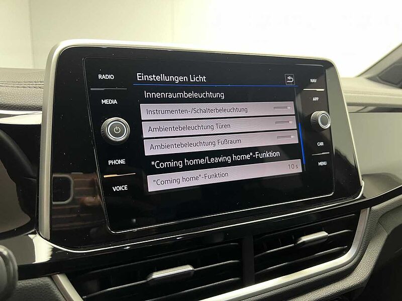 Volkswagen T-Roc 1.5 TSI DSG R-Line Klima Navi