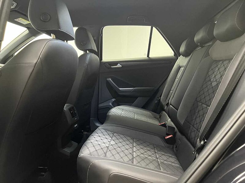 Volkswagen T-Roc 1.5 TSI DSG R-Line Klima Navi