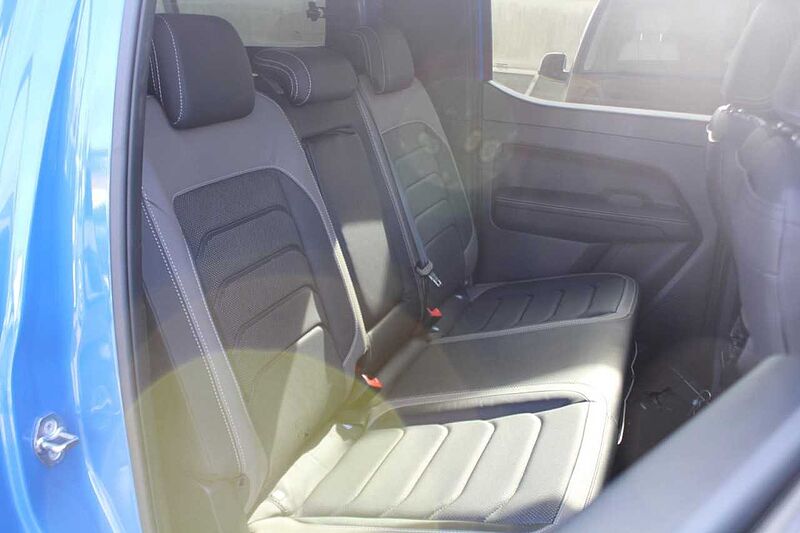 Volkswagen AMAROK STYLE 4MOTION DOKA HARDTOP / AHK / LEDER / STANDHEIZUNG 3.0 TDI 177 kW St