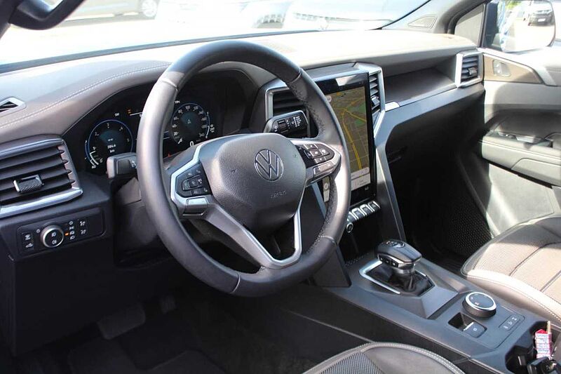Volkswagen AMAROK STYLE 4MOTION DOKA HARDTOP / AHK / LEDER / STANDHEIZUNG 3.0 TDI 177 kW St