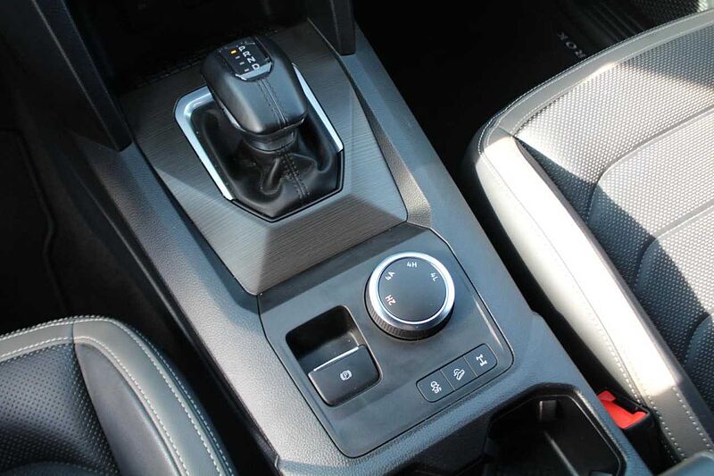 Volkswagen AMAROK STYLE 4MOTION DOKA HARDTOP / AHK / LEDER / STANDHEIZUNG 3.0 TDI 177 kW St