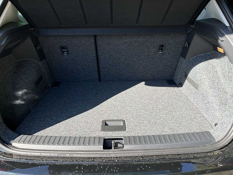 SEAT ARONA ROAD EDITION 1.0 TSI DSG+ACC+RFK+PDC+LED