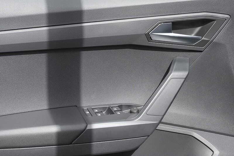 SEAT Ibiza Road Edition 1.0 TSI LED+NAV+KAMERA+FAM