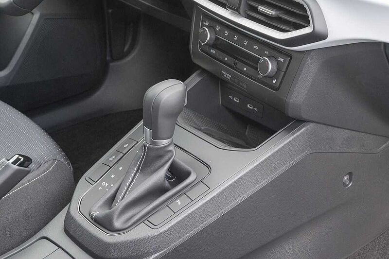 SEAT Ibiza Road Edition 1.0 TSI LED+NAV+KAMERA+FAM