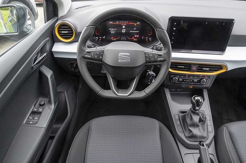 SEAT Ibiza Road Edition 1.0 TSI NAV+SitzHZ+Klima