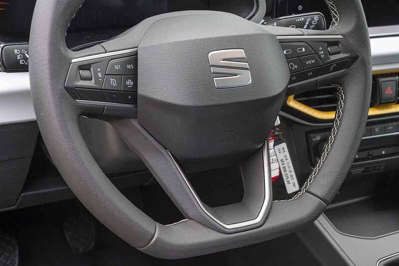 SEAT Ibiza Road Edition 1.0 TSI NAV+SitzHZ+Klima