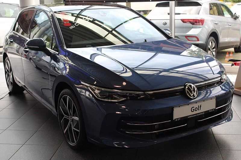 Volkswagen Golf VIII 1.5 l eTSI DSG EDITION 50*PANO*RFK*APP