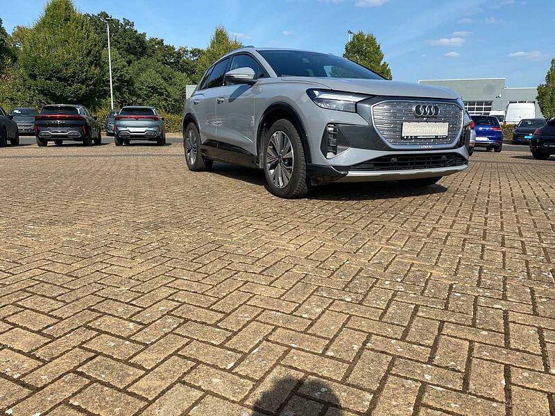 Audi Q4 35 etron Klima Navi Einparkhilfe e-tron