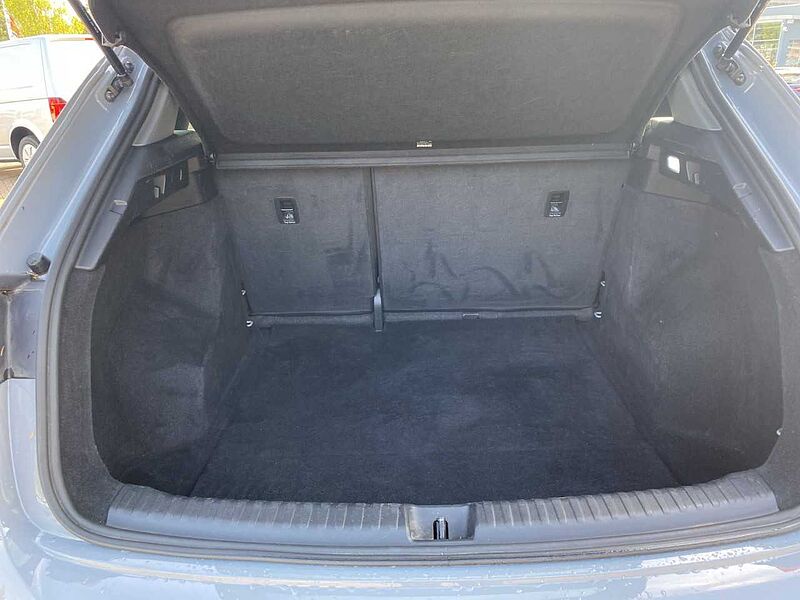 Audi Q4 35 etron Klima Navi Einparkhilfe e-tron