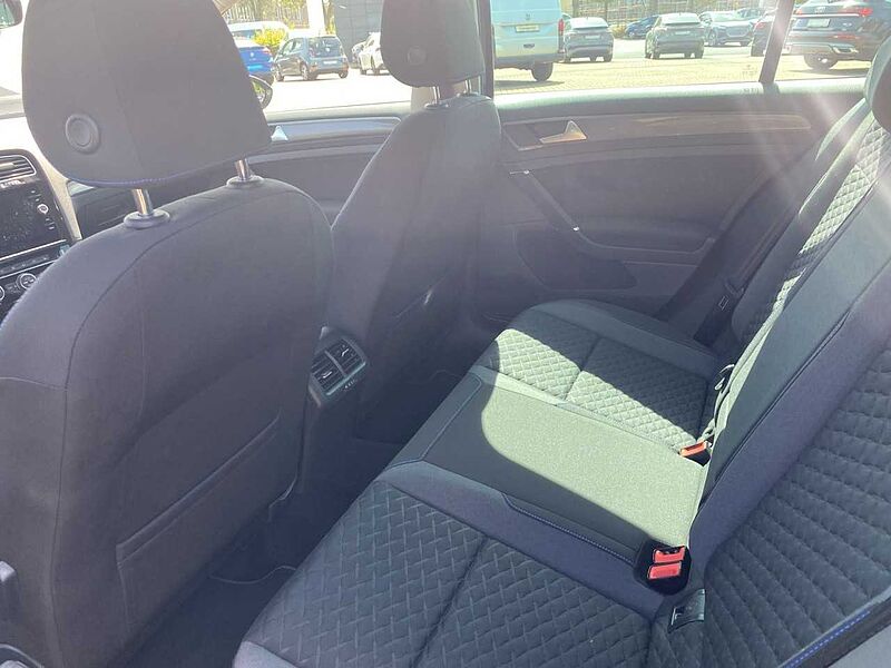 Volkswagen Golf VII 1.4 TSI BMT Join *ACTIVE INFO DISPLAY / KAMERA / NAVI*