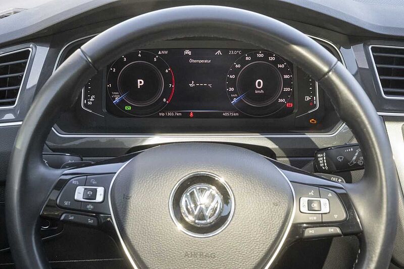 Volkswagen Tiguan 2.0 TSI Highl. / R-Line 4Motion DSG+ Panoramadach+Navi+Kamera+