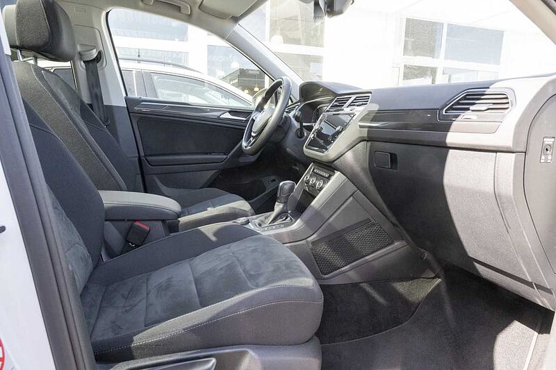 Volkswagen Tiguan 2.0 TSI Highl. / R-Line 4Motion DSG+ Panoramadach+Navi+Kamera+