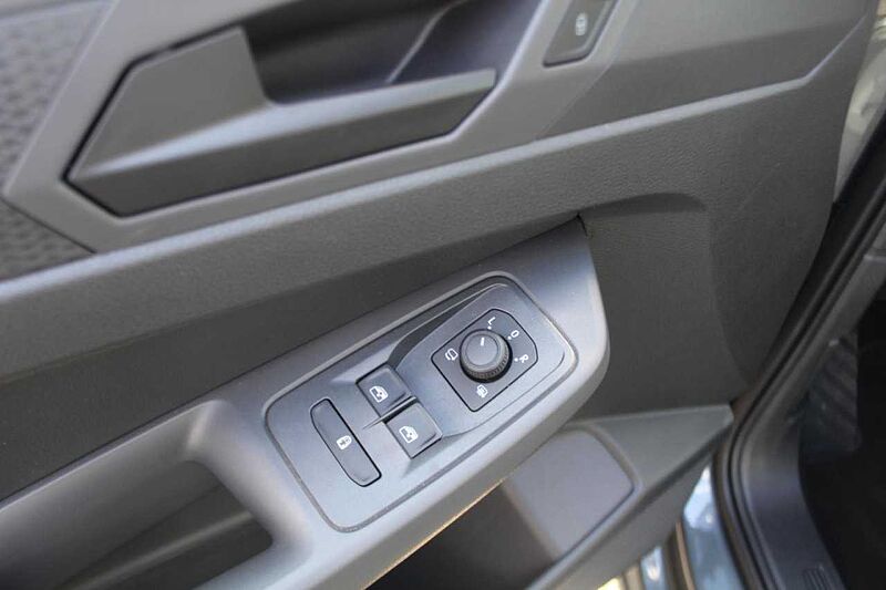 Volkswagen CADDY LIFE 2.0 TDI / DC / CLIMATRONIC / KAMERA / ALU