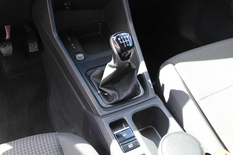 Volkswagen CADDY LIFE 2.0 TDI / DC / CLIMATRONIC / KAMERA / ALU