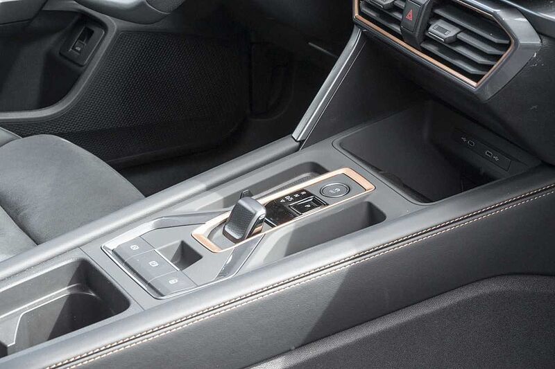 CUPRA Formentor FACELIFT 1.5 eTSI DSG+Dynamic+IntelligentDrive