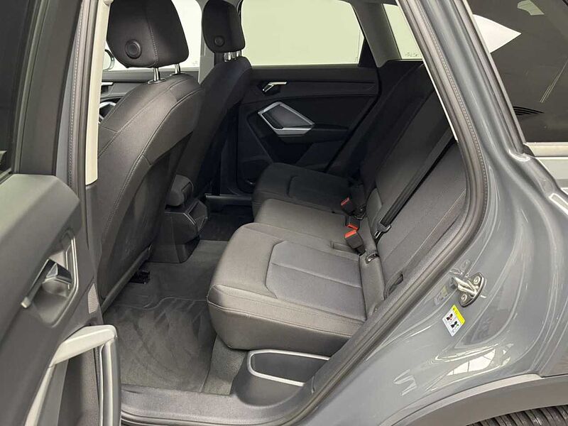 Audi Q3 35 TDI basis Klima Navi Rückfahrkamera