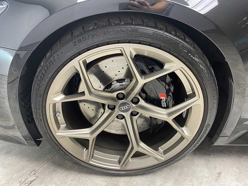 Audi RS 6 Avant performance 4.0 TFSI quattro Standheizung + HUD RS6