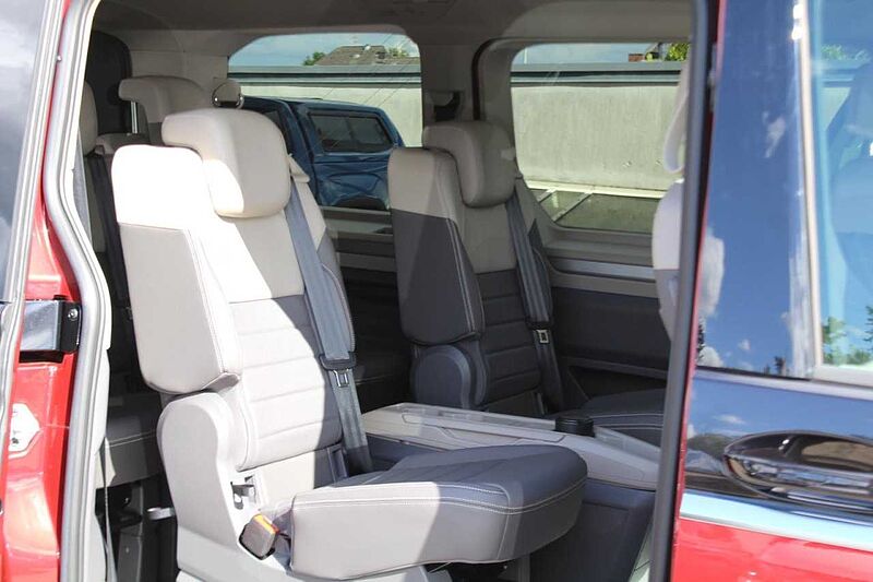 Volkswagen MULTIVAN 2.0 TDI DSG / LEDER / AHK / NAVI / VOLL Life ANDERE