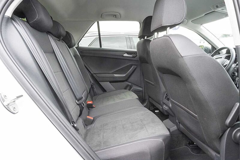 Volkswagen T-Roc 1.5 TSI Style DSG+AHK+Navi+LED Klima Navi