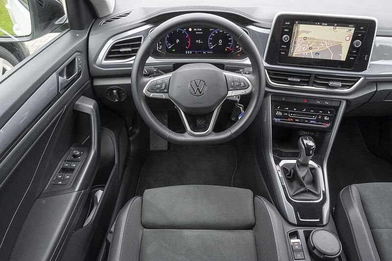 Volkswagen T-Roc 1.5 TSI Style DSG+AHK+Navi+LED Klima Navi