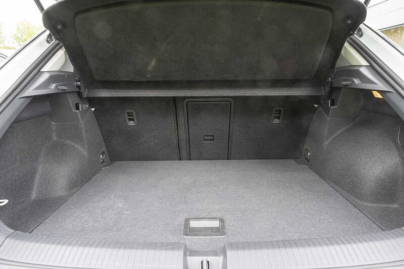 Volkswagen T-Roc 1.5 TSI Style DSG+AHK+Navi+LED Klima Navi