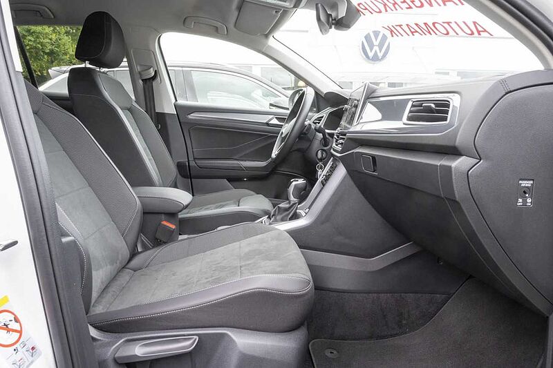 Volkswagen T-Roc 1.5 TSI Style DSG+AHK+Navi+LED Klima Navi