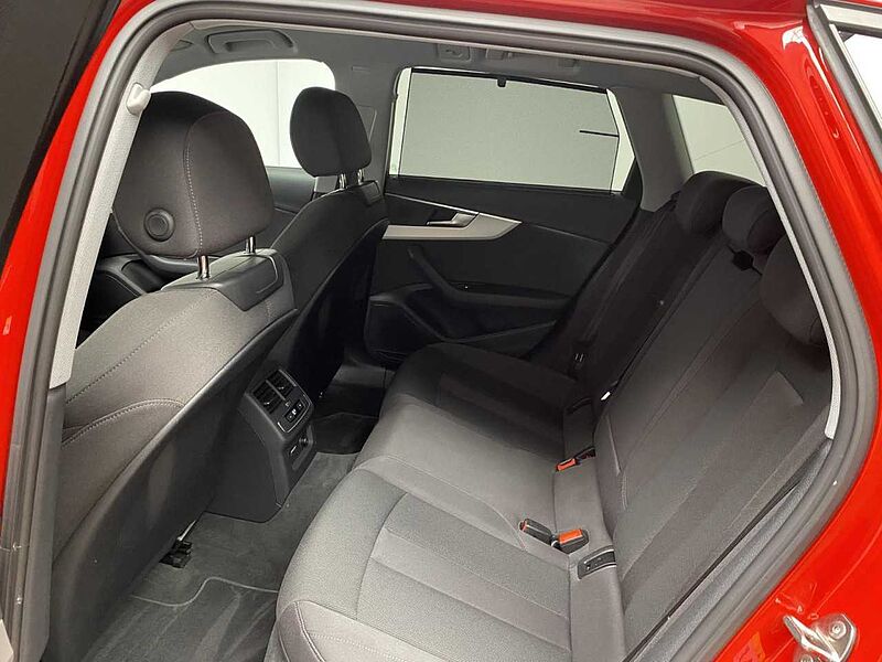 Audi A4 Avant 45 TFSI quattro S line Klima Navi