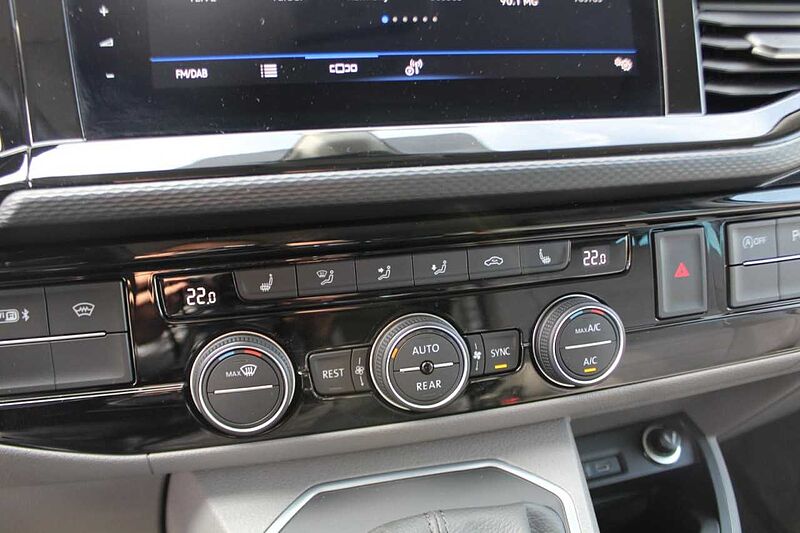 Volkswagen T6.1 CALIFORNIA OCEAN EDITION 4 MOTION / AHK / MARKISE / VOLL California Ocean E T6