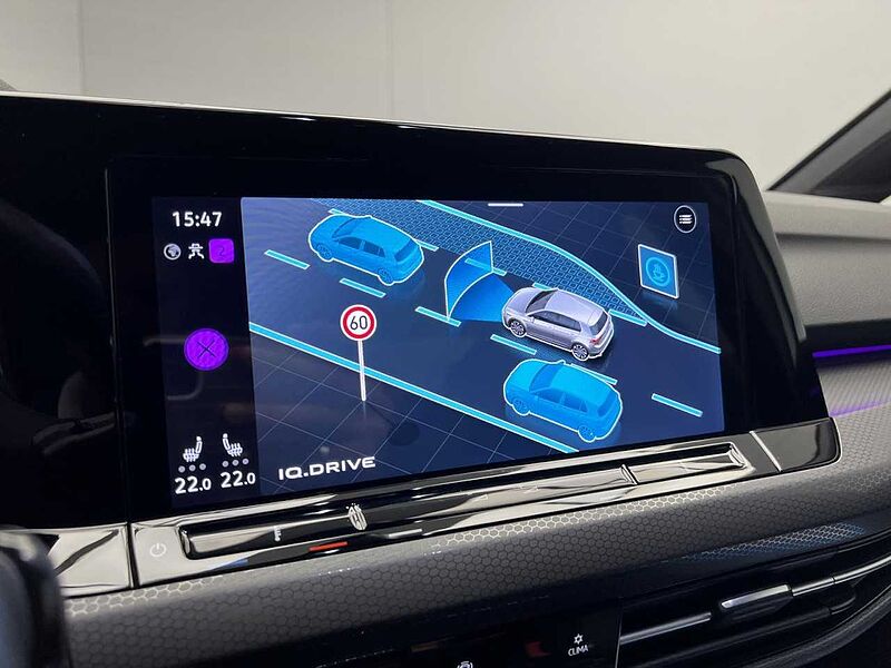 Volkswagen Golf VIII GTI 2.0 TSI DSG Klima Navi